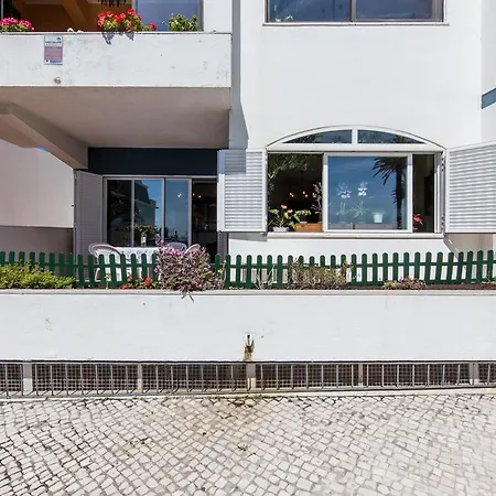 Apartment Homeysuite In Beach