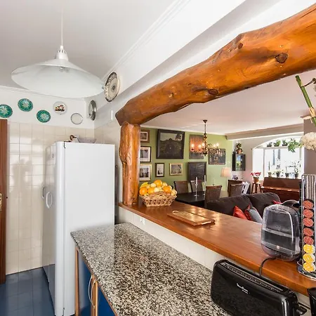 Apartment Homeysuite In Beach Estoril